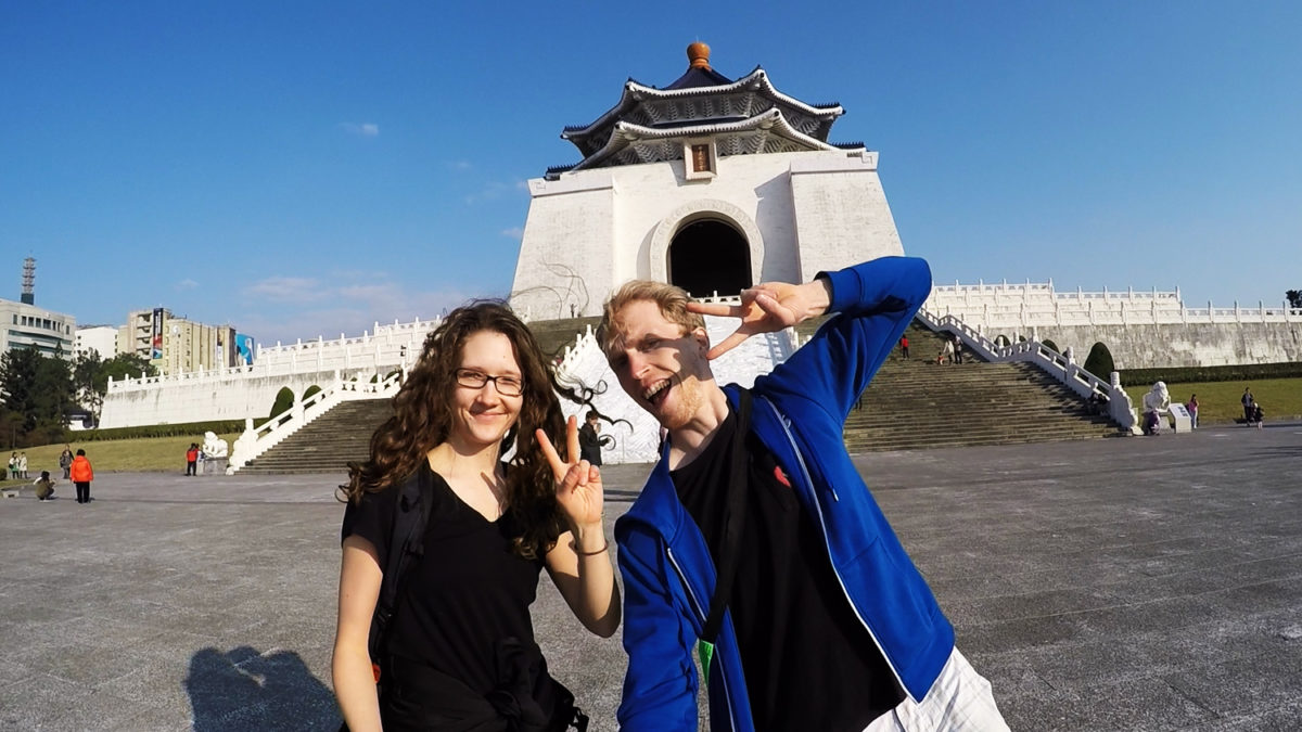 chiang-kai-shek-memorial-taipei-peace