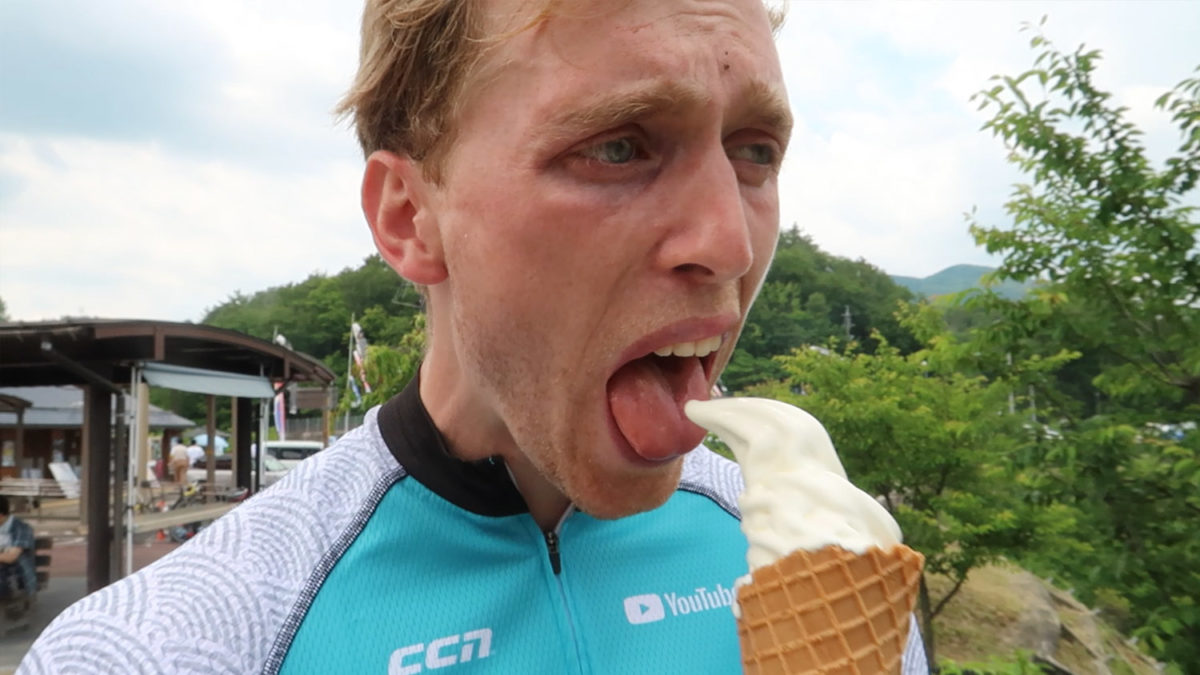 twc cruise eating ice cream after hot day cycling
