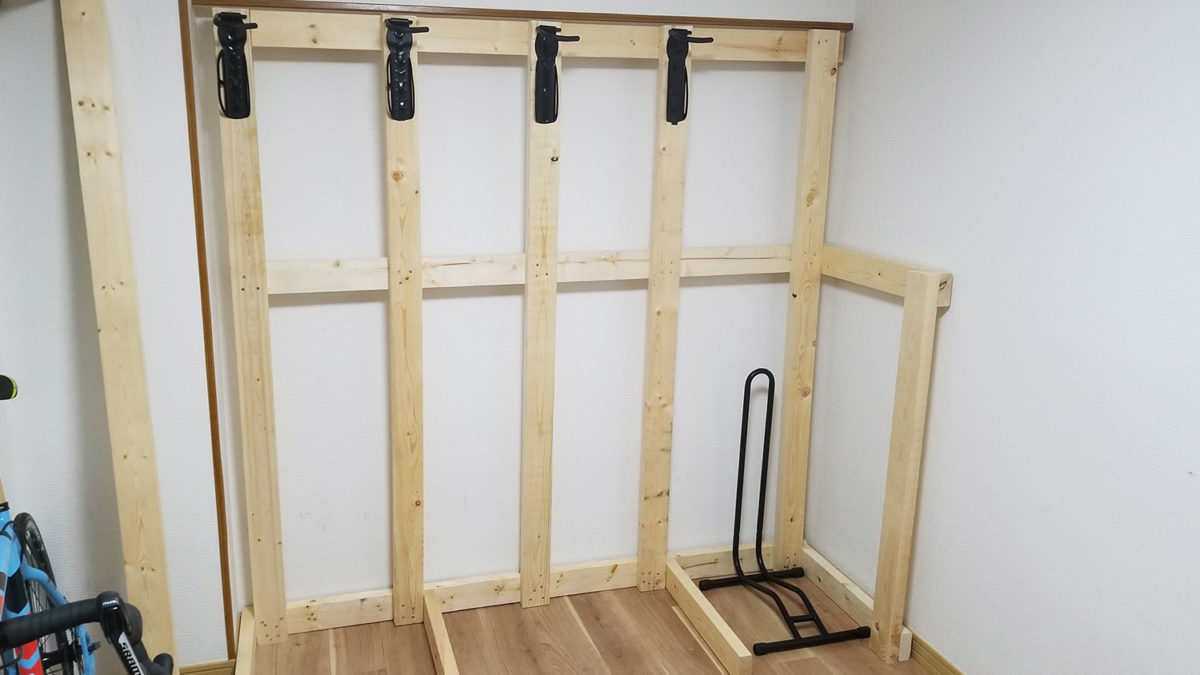 wooden wall rack self supported phase 2